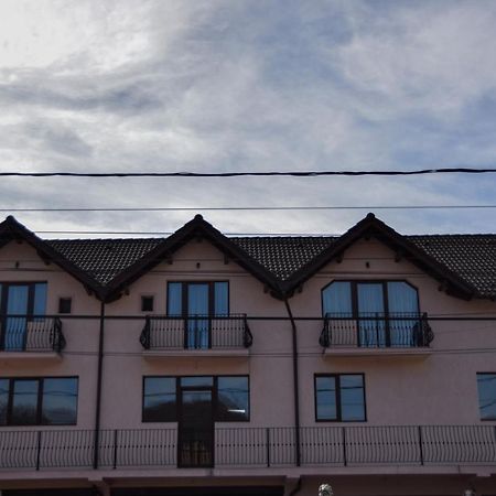 New House Curtea de Argeş Exterior foto