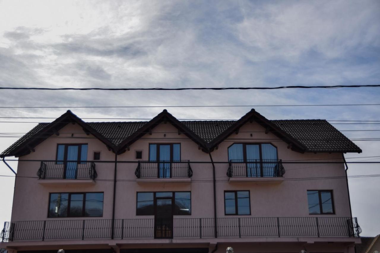 New House Curtea de Argeş Exterior foto
